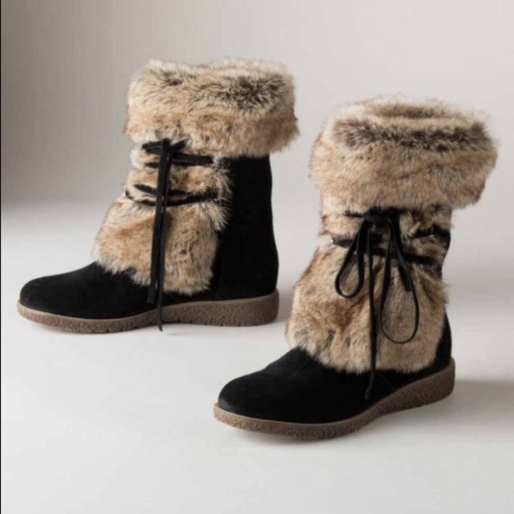 SUNDANCE KENAI FAUX FUR LACE-UP BOOTS
